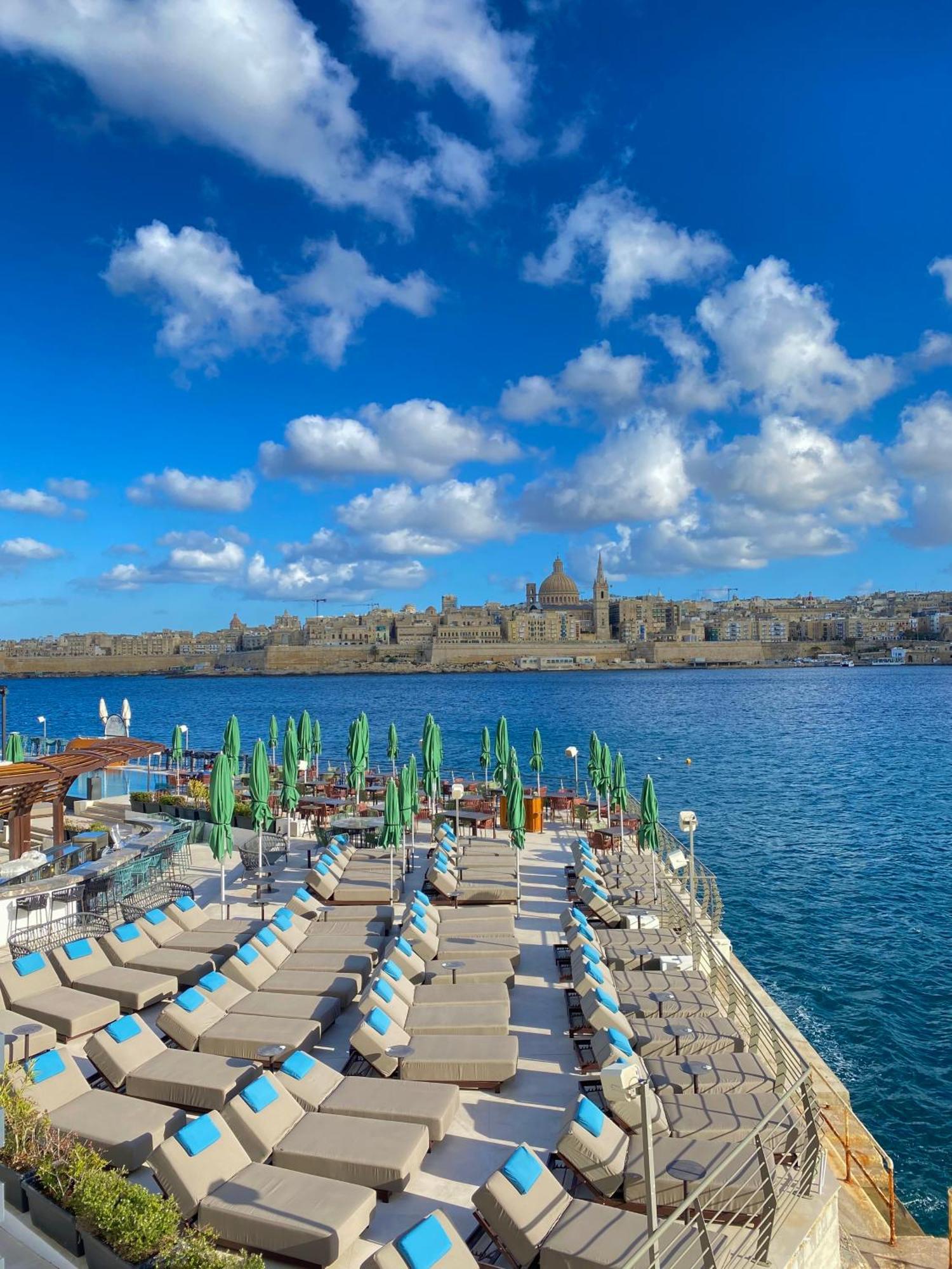 Tigne Sliema Three Bedrooms Apartment Extérieur photo