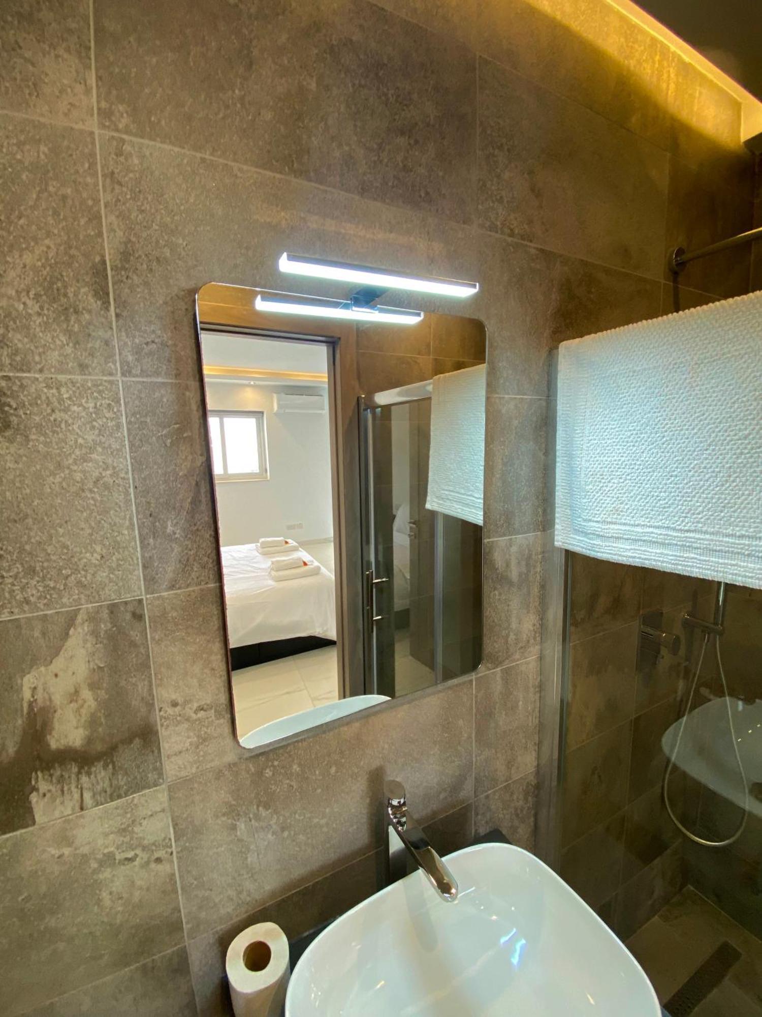 Tigne Sliema Three Bedrooms Apartment Extérieur photo