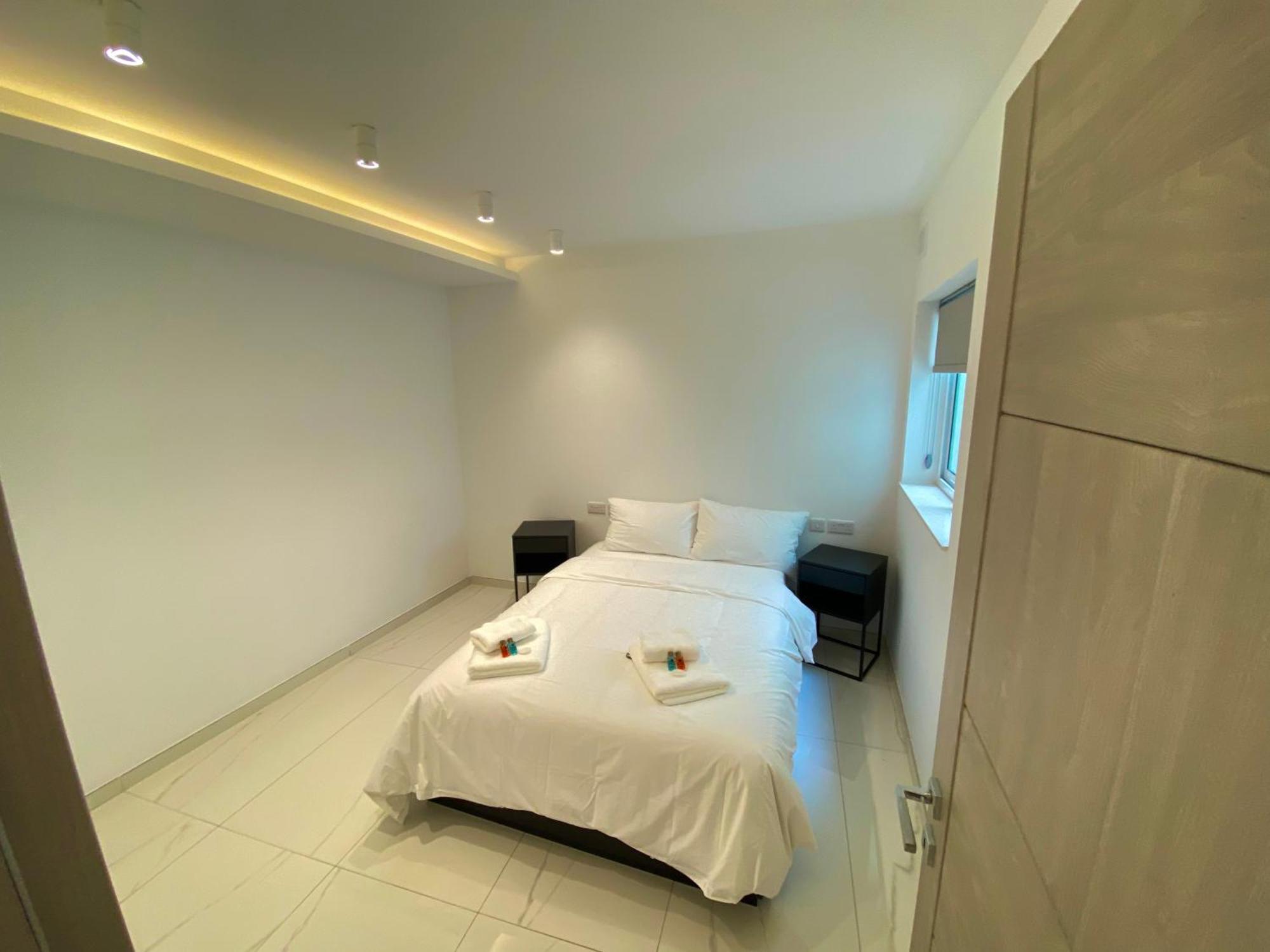 Tigne Sliema Three Bedrooms Apartment Extérieur photo