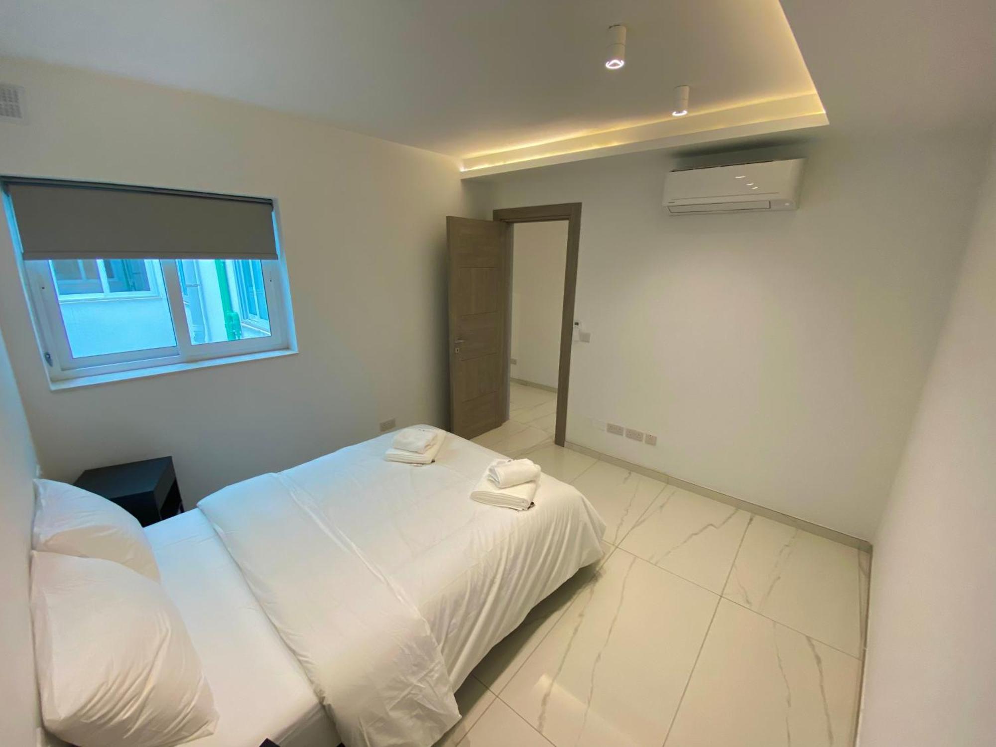 Tigne Sliema Three Bedrooms Apartment Extérieur photo