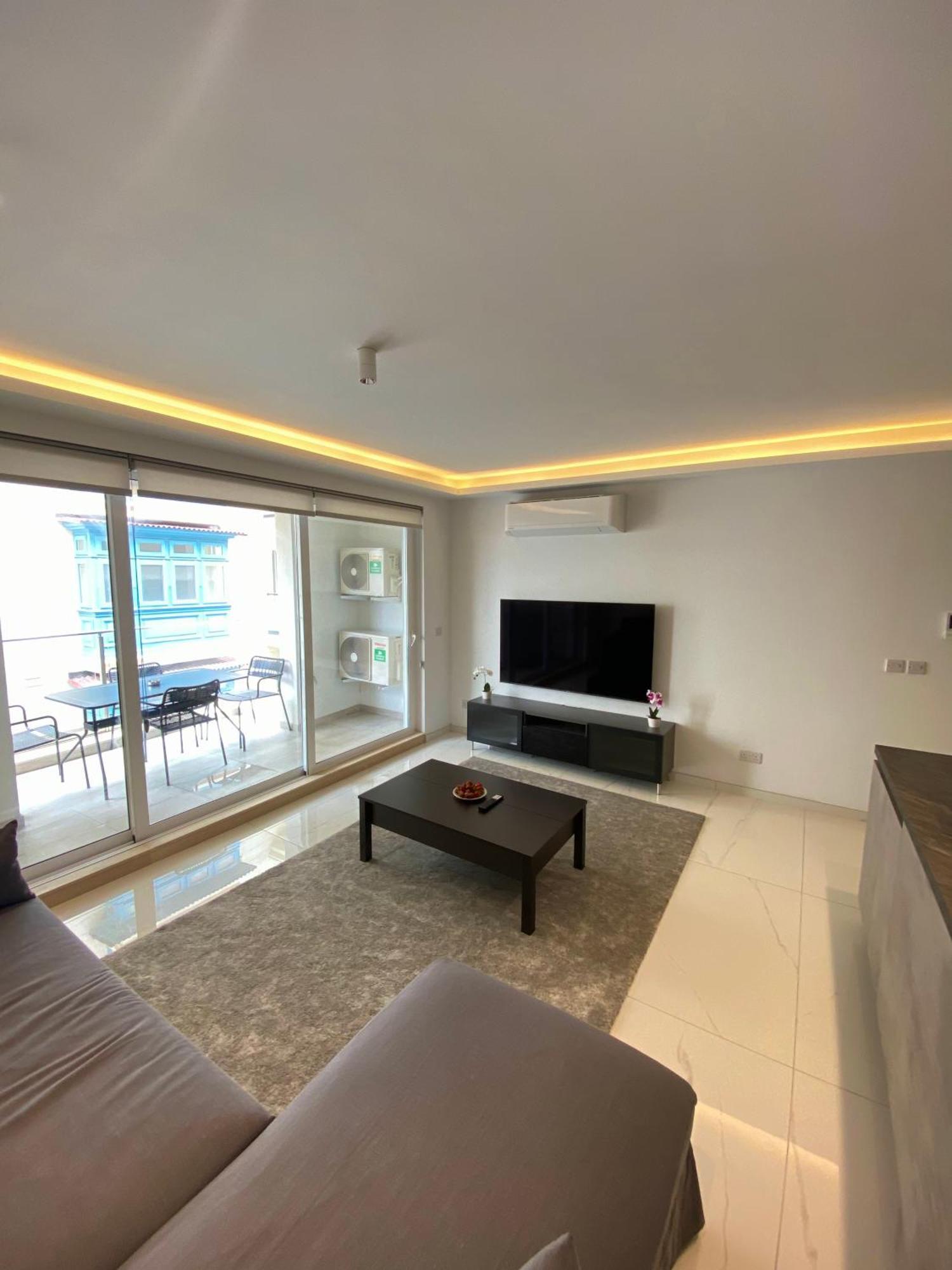 Tigne Sliema Three Bedrooms Apartment Extérieur photo