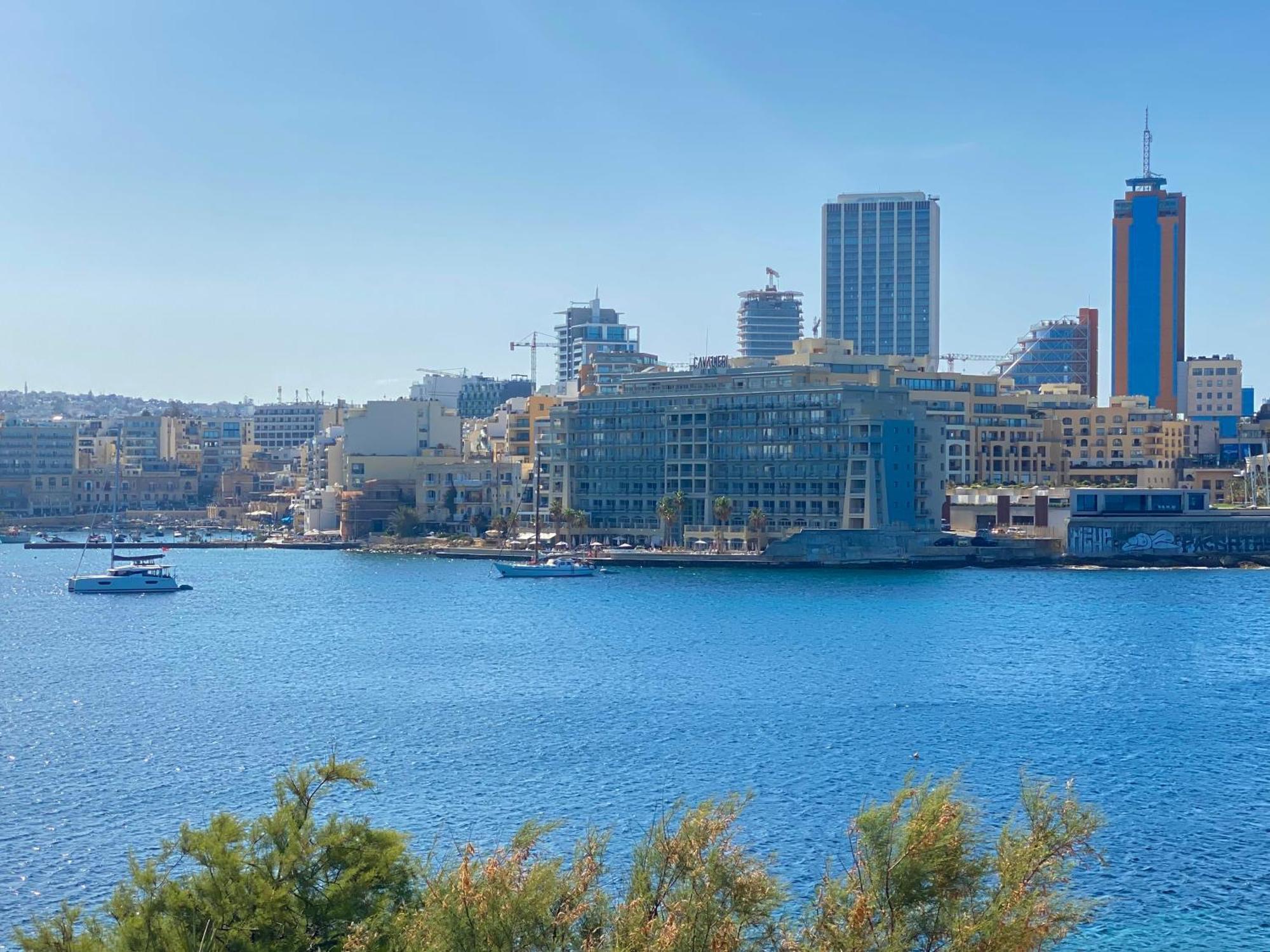 Tigne Sliema Three Bedrooms Apartment Extérieur photo