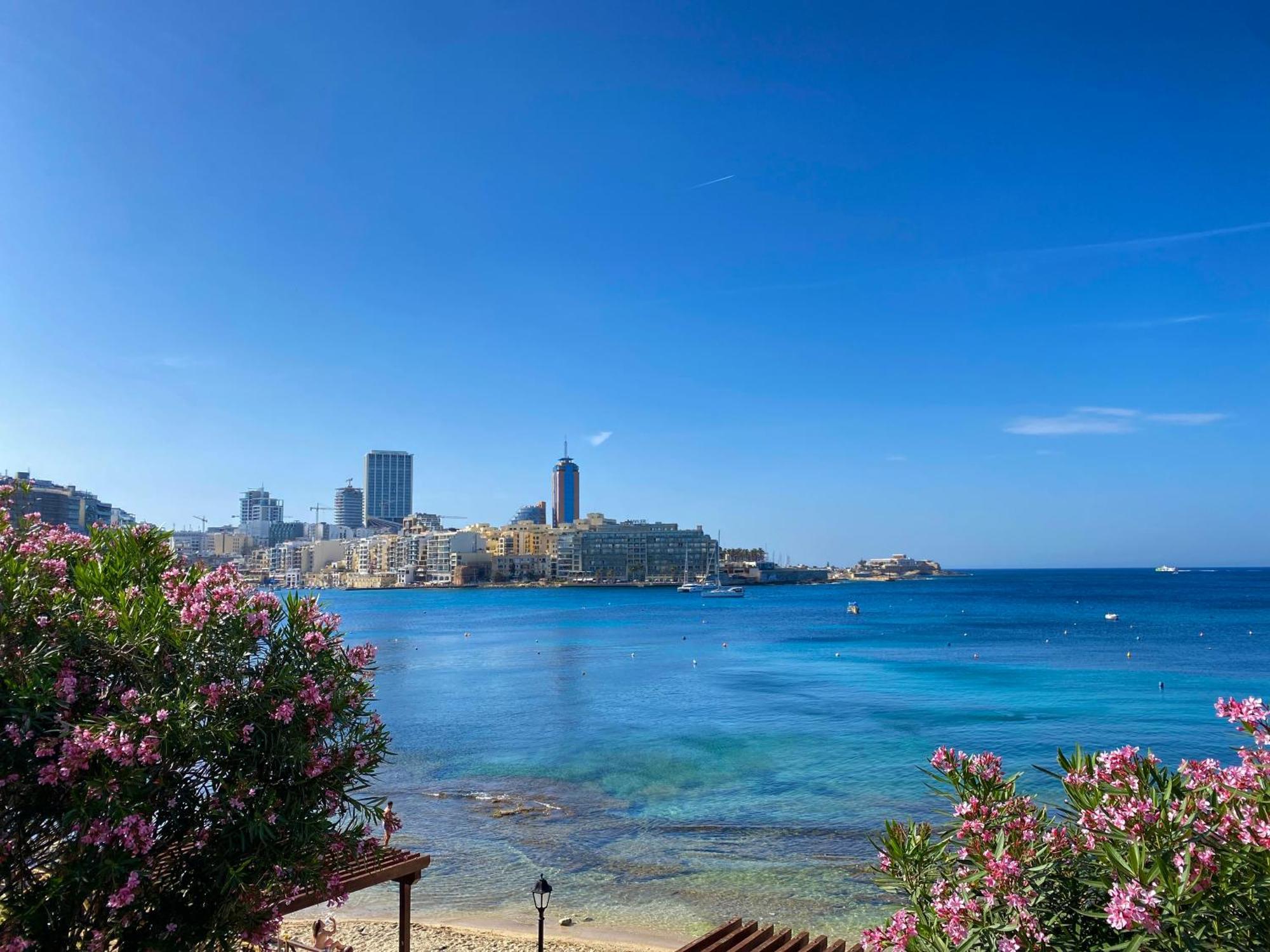Tigne Sliema Three Bedrooms Apartment Extérieur photo