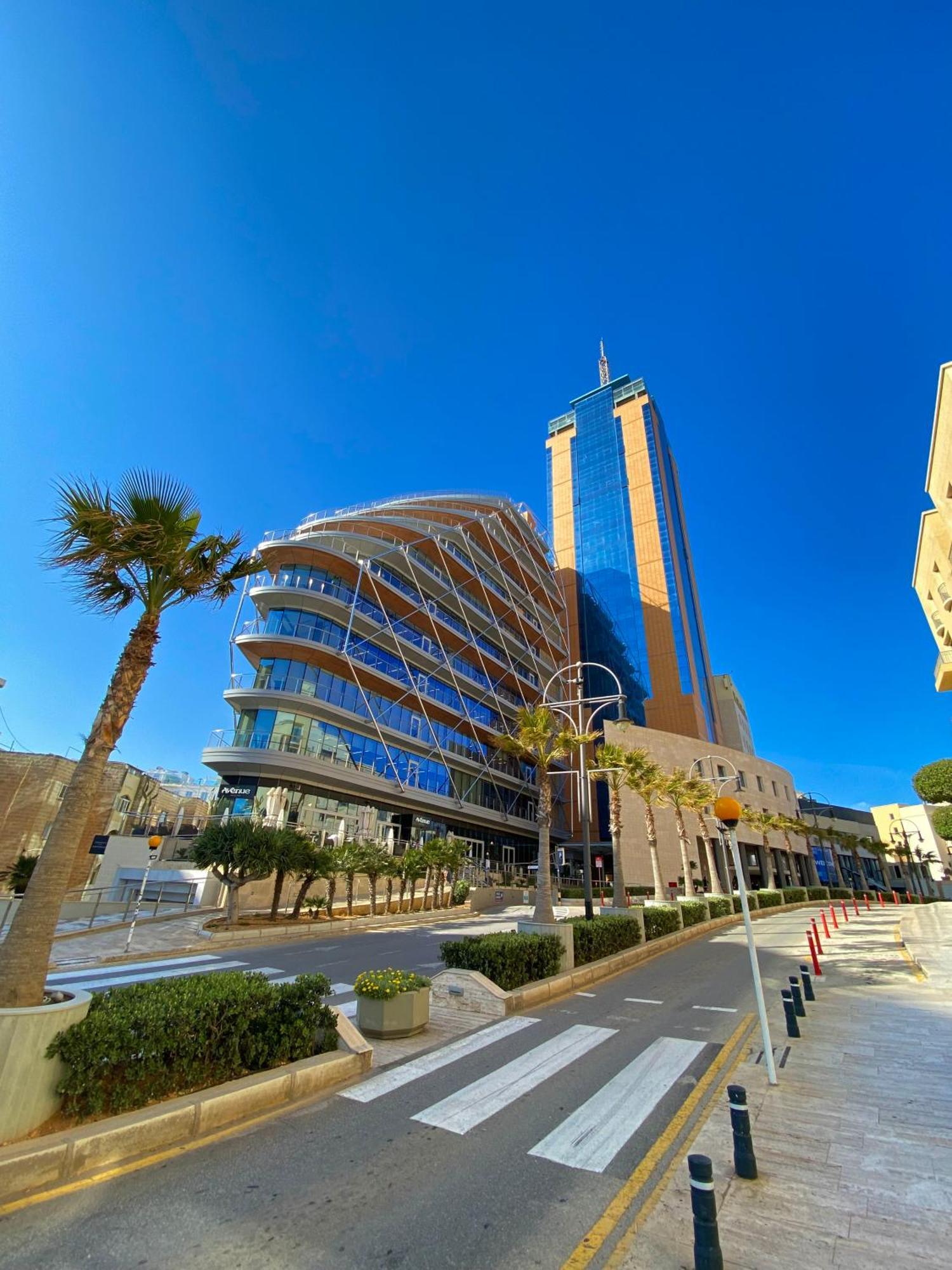 Tigne Sliema Three Bedrooms Apartment Extérieur photo